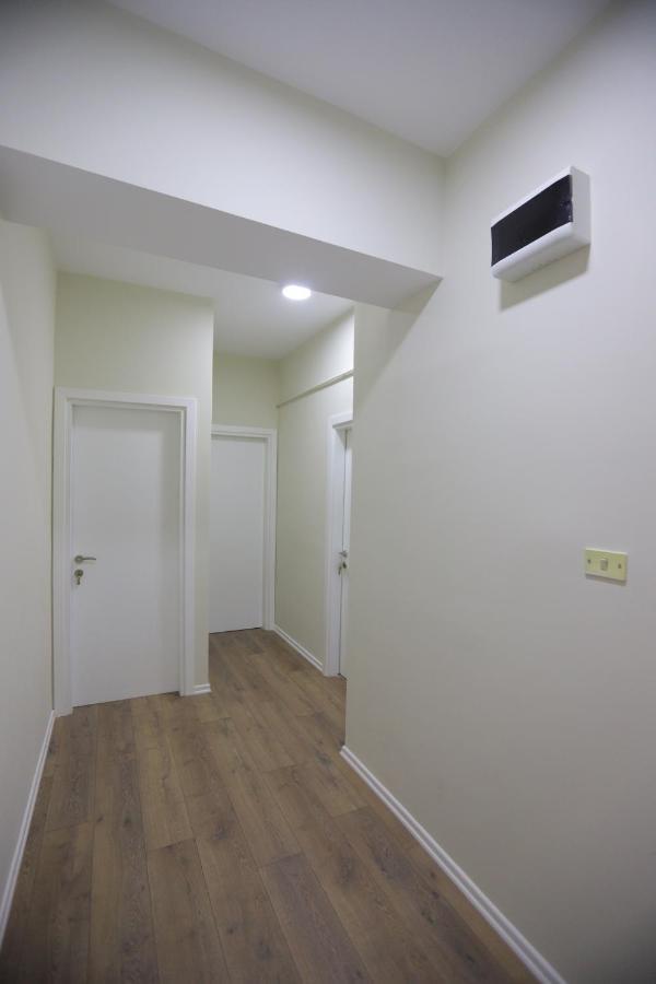 D1 Rooms & Apartments Tiranë Luaran gambar