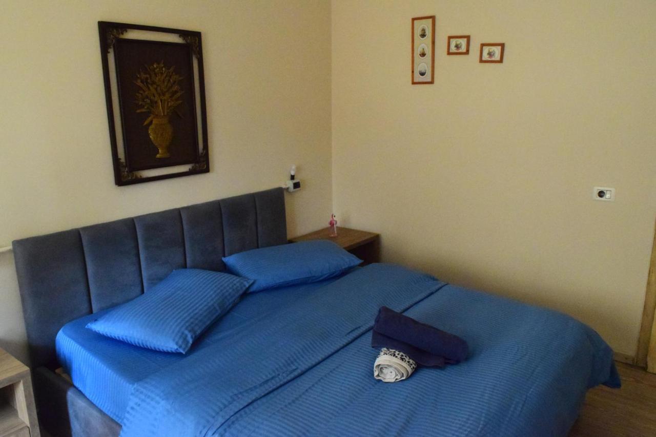 D1 Rooms & Apartments Tiranë Luaran gambar